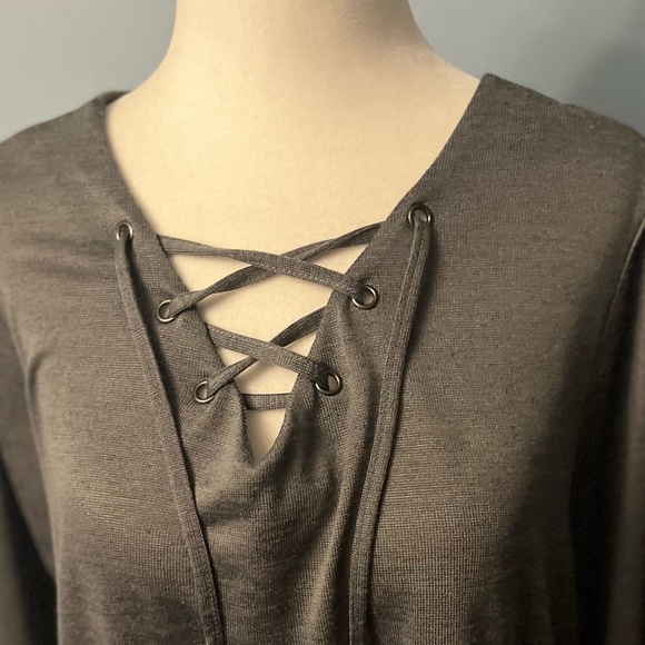 CJ Banks Womans Tunic ! - Picture 2 of 7